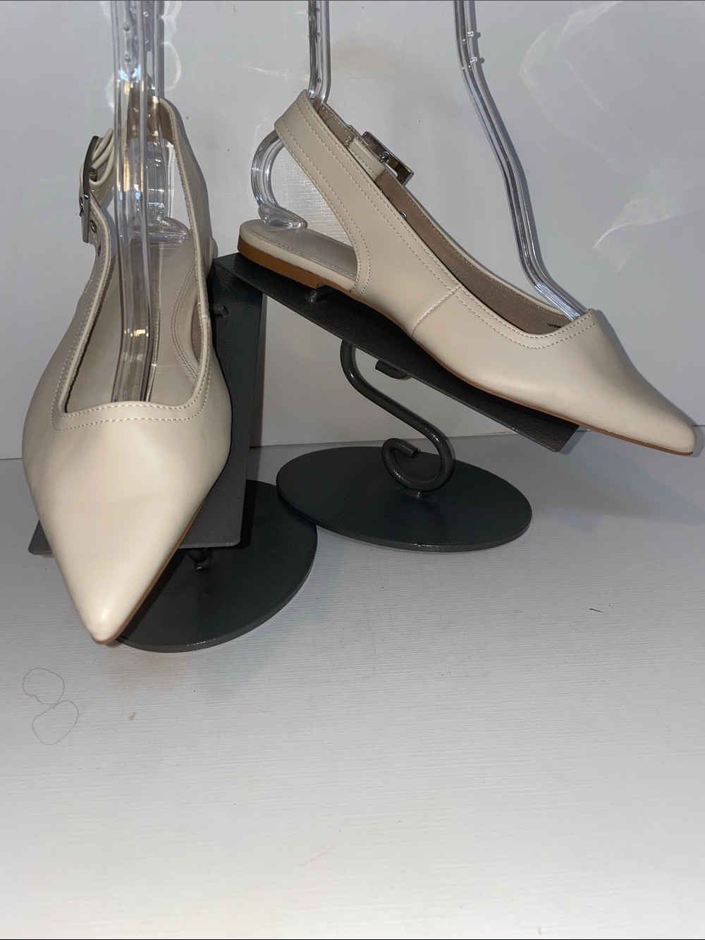 NWT ASOS Cream Slingback Flats in Cream - Sz 9